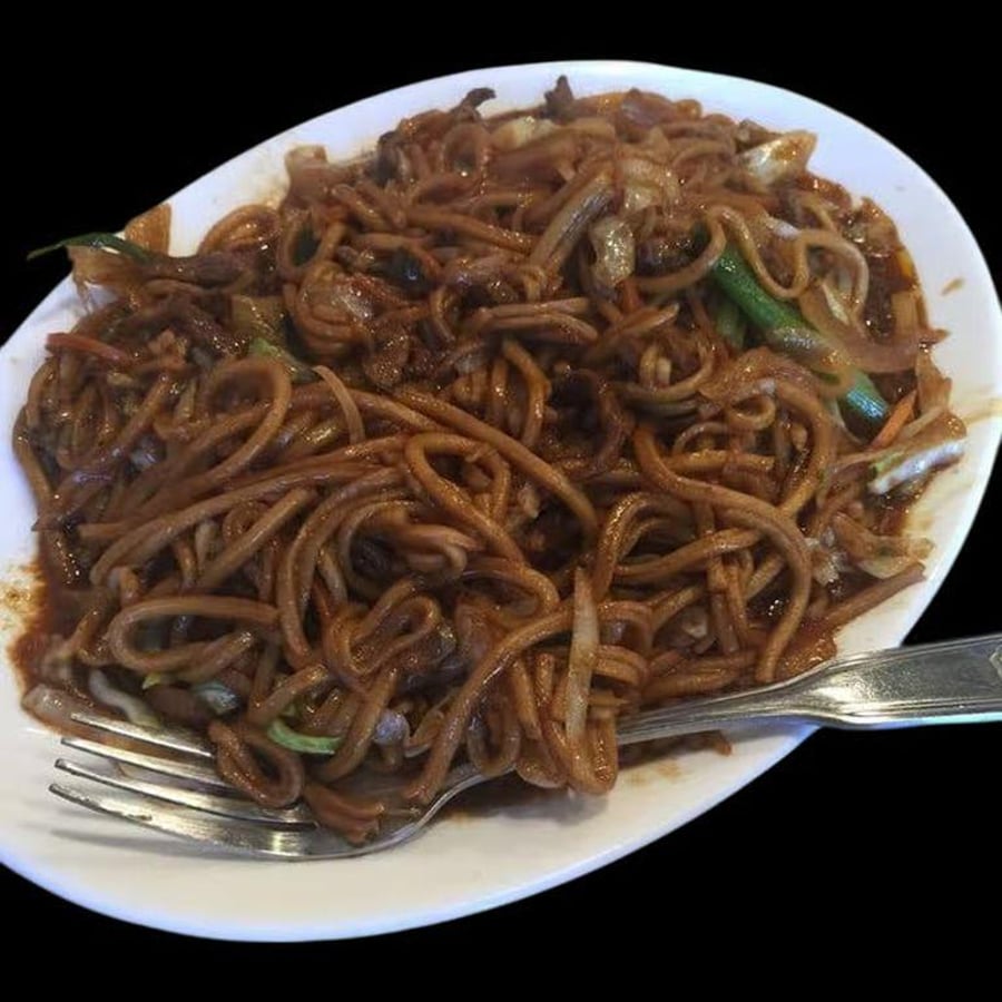 Beef Chow Mein — Taibat Restaurant Artesia